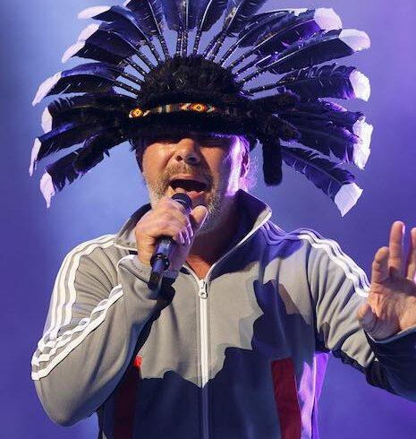 Jamiroquai confirma su regreso a México tras 7 años con tres conciertos en 2026
