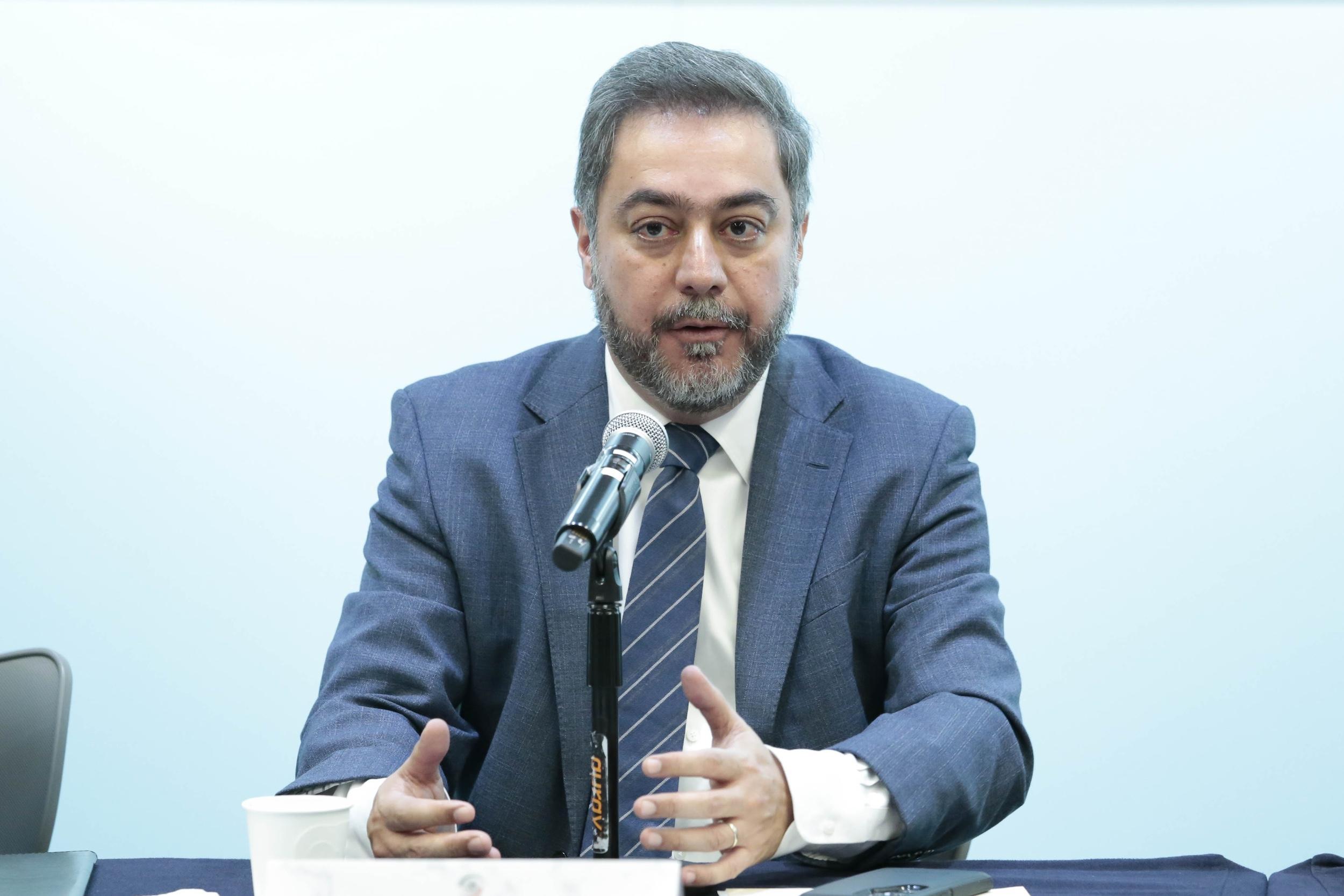 Vidal Llerenas toma el control del IMPI en un momento decisivo para México; Ebrard apuesta por la innovación y las patentes