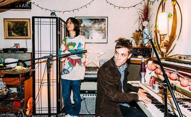 The Lemon Twigs regresan con “Look For Your Mind!”: el renacimiento del pop barroco en la era digital