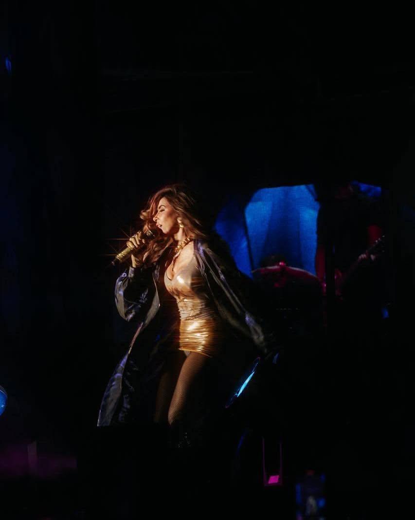 Gloria Trevi hace vibrar la FENAPO 2026 ante más de 150 mil visitantes