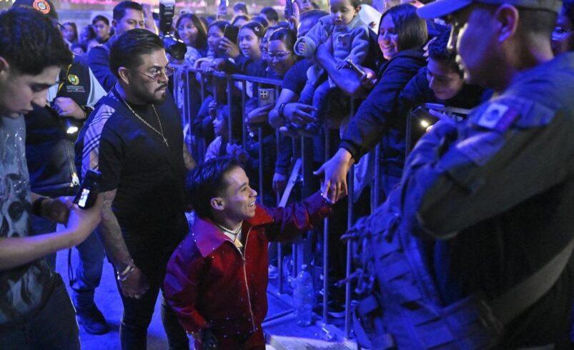 Influencers conquistan El Foro de la FENAPO 2026 con una noche de humor y diversión