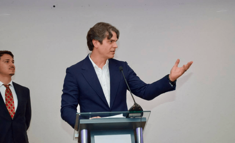 Valladares pone a los jóvenes en el centro del futuro económico de San Luis Potosí