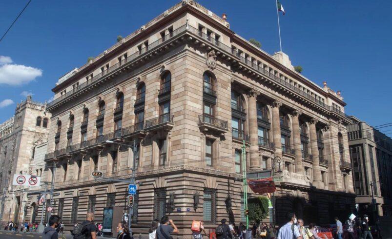 Banxico mejora pronóstico para México: economía crecería 1.5% en 2026