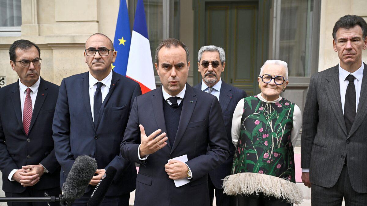 Francia refuerza seguridad ante nuevas protestas mientras crece la presión por su deuda